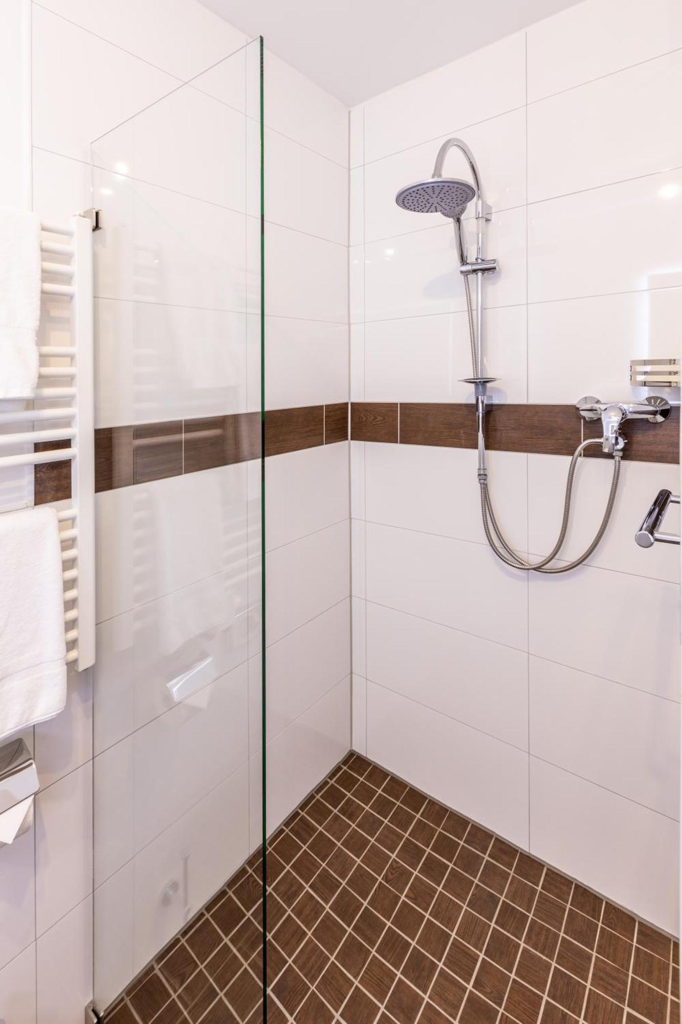 Akzent Hotel Hoyerswege Ganderkesee Zimmer foto